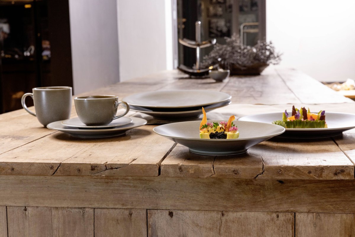 Porzellanserie "James" Teller flach Ø 21,5cm (5)