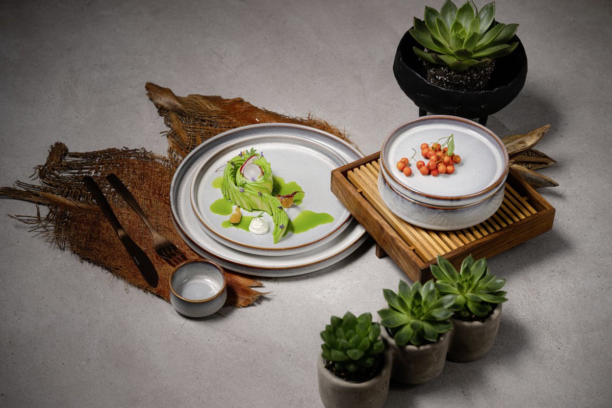 Porzellanserie "Nika" Teller tief 1,1L (10)