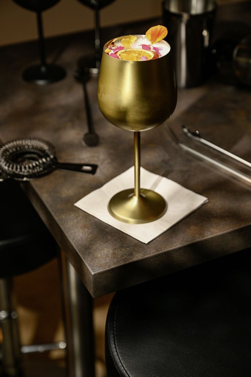 Rooftop Weinglas gold (3)